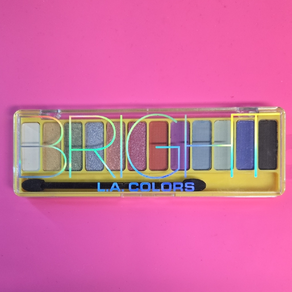 L.A. Colors Bright Eyeshadow Palette - Multicolor